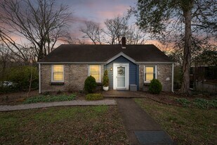 1601 Golf St in Nashville, TN - Building Photo