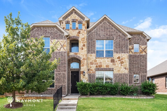 209 Melody Wy
