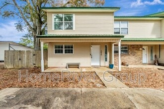 1636 E 1st Ave in Crestview, FL - Building Photo - Building Photo