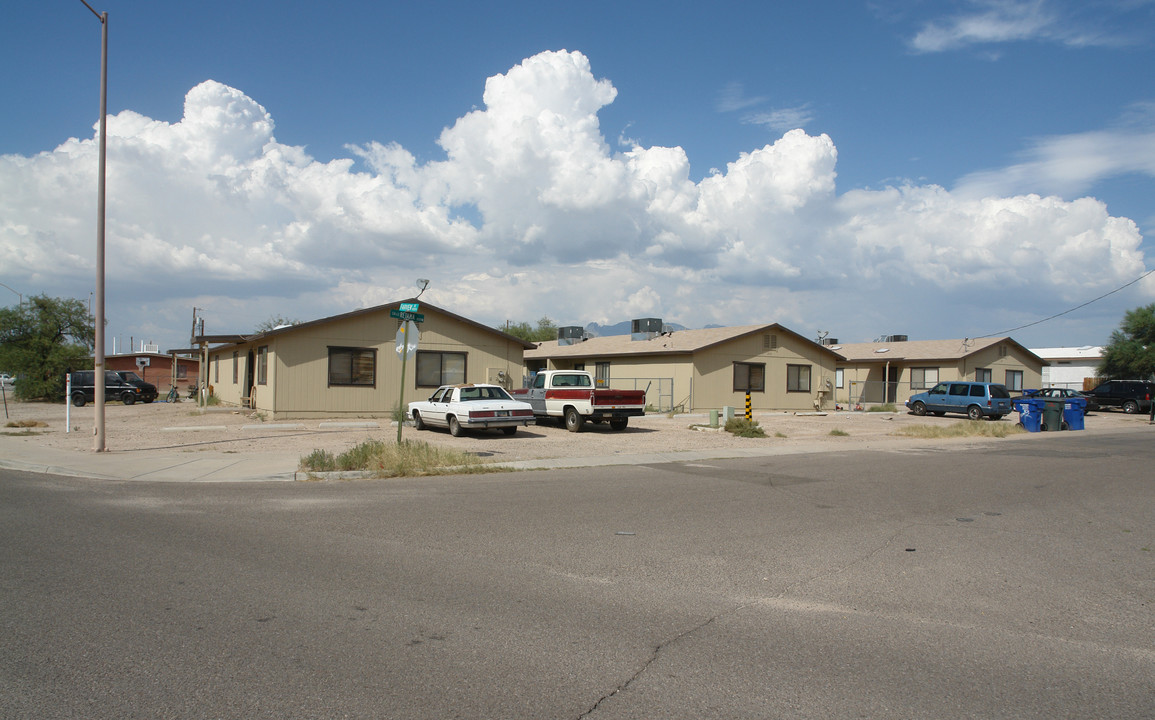 850-858 W Calle Retama in Tucson, AZ - Building Photo