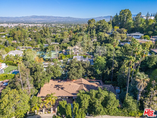 17449 Sumiya Dr in Los Angeles, CA - Building Photo - Building Photo