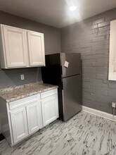 384 Sunset Ave NW, Unit 4 in Atlanta, GA - Foto de edificio - Building Photo