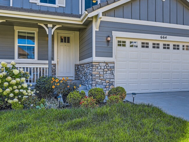 664 Tiger Lily Way in Highlands Ranch, CO - Building Photo - Building Photo