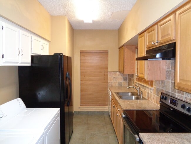 property at 2013 Brightside Dr