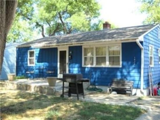 property at 2921 S Appleton Ave