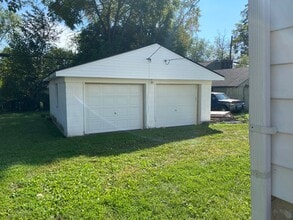 2611 E Troy Ave, Unit 2611 in Indianapolis, IN - Foto de edificio - Building Photo