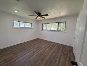 505 N Florence St in Grand Saline, TX - Building Photo - Building Photo