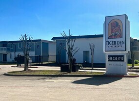 Tiger Den Apartments in Baton Rouge, LA - Building Photo