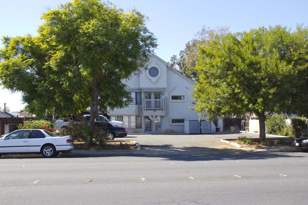 434 Avocado Ave in El Cajon, CA - Building Photo