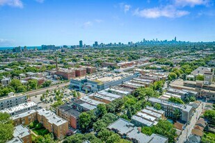 4879 N Ravenswood Ave, Unit 4839-GDN in Chicago, IL - Building Photo