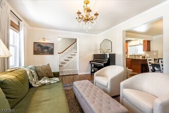348 Tichenor Ave in South Orange, NJ - Building Photo - Building Photo