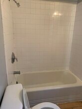 939 W 48th St, Unit 1 in Los Angeles, CA - Foto de edificio - Building Photo