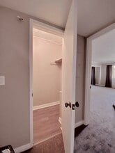 420 S Madison Ave, Unit 310 in Pasadena, CA - Building Photo - Building Photo
