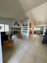 18120 Raymond Ct in Fontana, CA - Building Photo - Building Photo