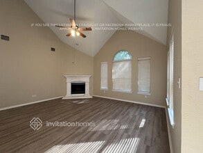 1012 Tanglewood Dr in Mansfield, TX - Foto de edificio - Building Photo