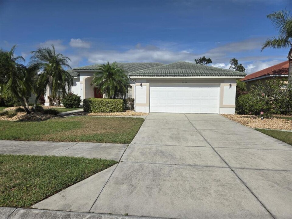 7423 Ridge Rd in Sarasota, FL - Building Photo
