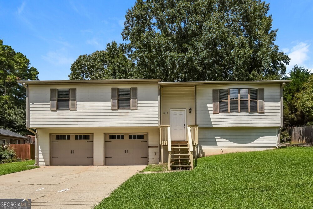 1012 Hicksmil Dr SW in Marietta, GA - Building Photo