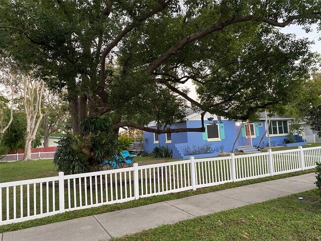 2800 Tifton St S in Gulfport, FL - Building Photo - Building Photo