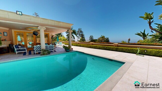 property at 1831 Loma Vista Dr