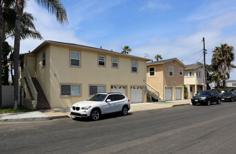 801 S Cleveland St in Oceanside, CA - Building Photo - Building Photo