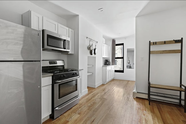 277 Starr St, Unit 2L