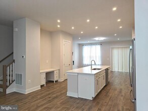 2393 Liberty Lp in Herndon, VA - Building Photo - Building Photo