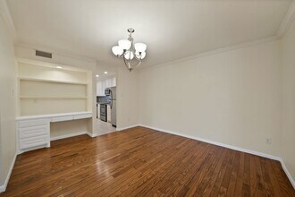 2303 Park Hill Dr in Fort Worth, TX - Building Photo - Building Photo