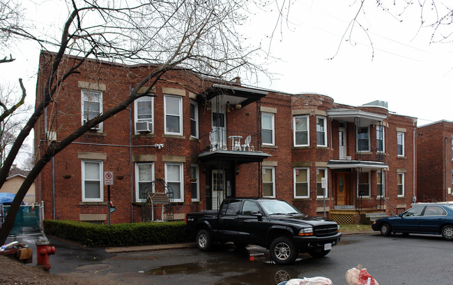 4 Faille Ave in Holyoke, MA - Foto de edificio - Building Photo