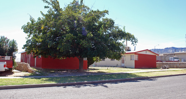 4020 Kemp Ave in El Paso, TX - Building Photo - Building Photo