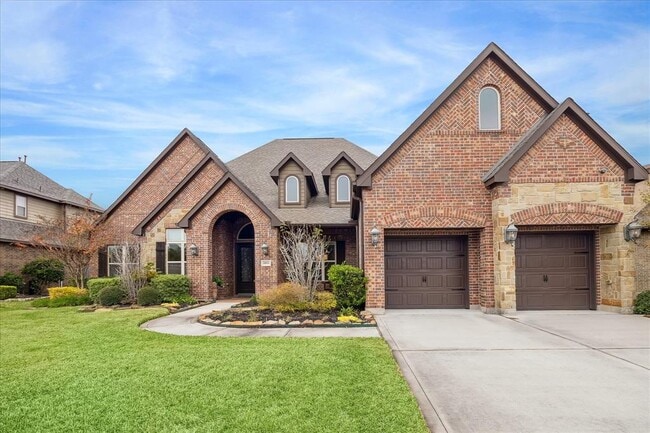 property at 18511 Arlan Lake Dr