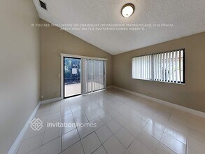 4036 NW 5th Dr in Deerfield Beach, FL - Building Photo - Building Photo