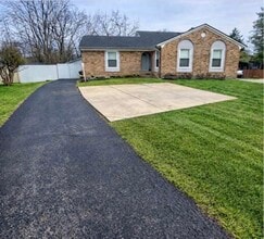 8604 Wayfield Ct in Louisville, KY - Building Photo - Building Photo