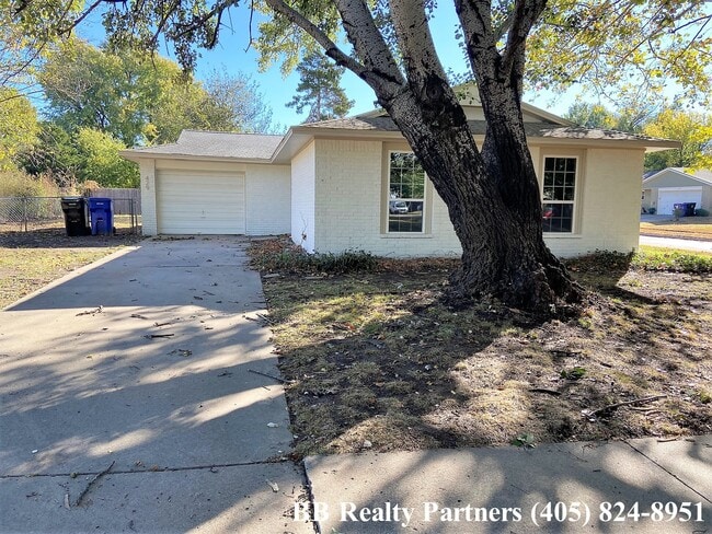 property at 429 S Gum Ave