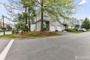 1 Picaron Pl in South Amboy, NJ - Building Photo