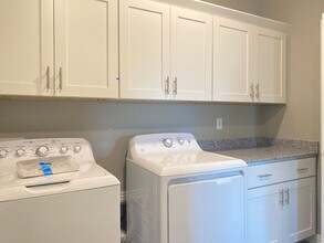 2085 N Penelope Ln in Fayetteville, AR - Building Photo - Building Photo