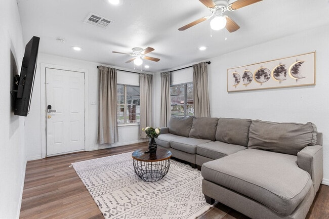 property at 37 E Osborne Ave