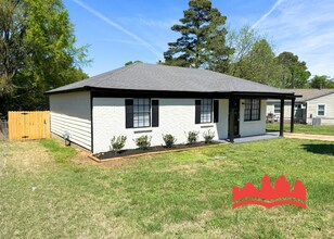 172 Loraine Rd in Memphis, TN - Building Photo - Building Photo