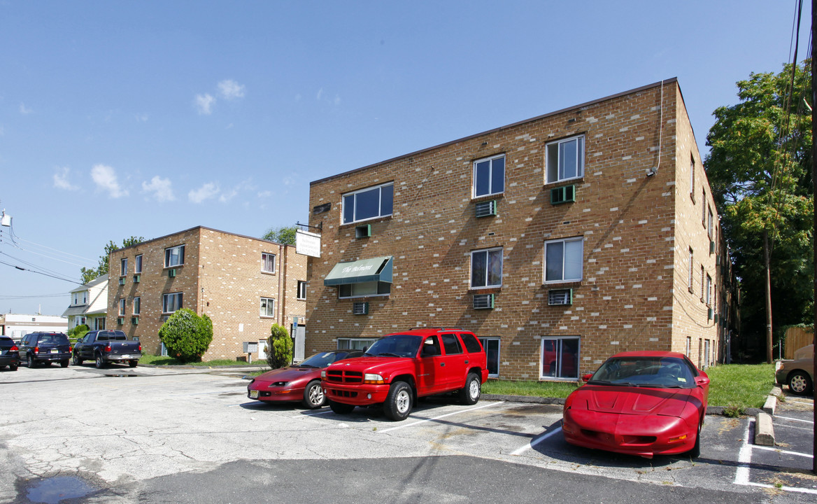 The Belmont Apartments in Lindenwold, NJ - Building Photo