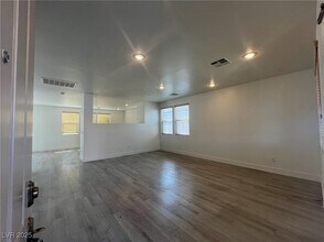 6732 Sea Swallow St in North Las Vegas, NV - Building Photo - Building Photo