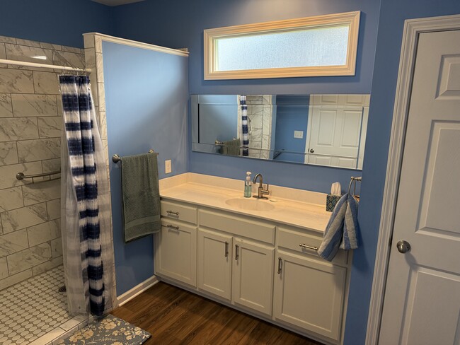 7695 Broken Hickory Dr, Unit In-Law Suite