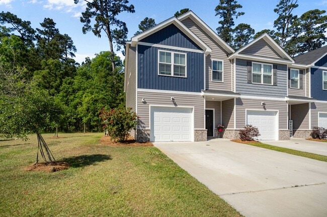 504 Gov Treutlen Cir in Pooler, GA - Building Photo - Building Photo