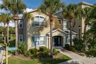 Summerhill at Meadowcrest in Crystal River, FL - Building Photo