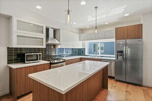 6717 Alonzo Avenue Northwest#C C in Seattle, WA - Building Photo