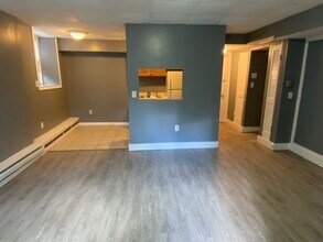 1064 Beacon St in Brookline, MA - Building Photo - Building Photo