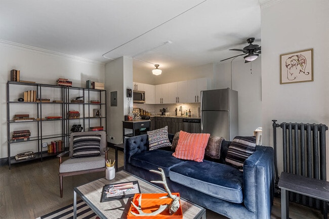 The Edison in Chicago, IL - Building Photo - Building Photo