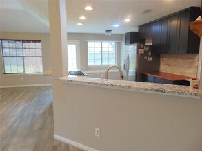 1809 Edinburg Ave in League City, TX - Building Photo - Building Photo