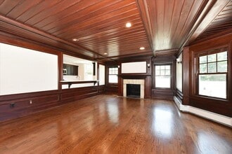 158 Woodbine Ave in Northport, NY - Building Photo - Building Photo