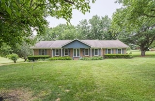 property at 1726 Lewisburg Pike