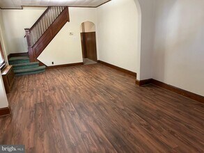 1049 Genesee St in Trenton, NJ - Building Photo - Building Photo