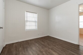 1613 Nix St in Amarillo, TX - Building Photo - Building Photo